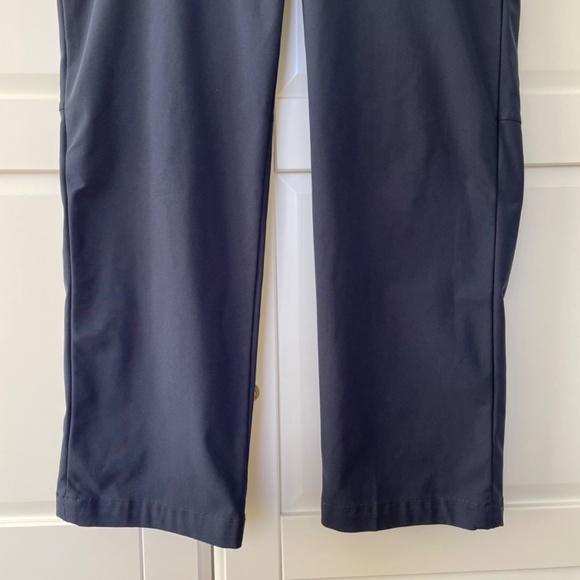 Lululemon Navy Mission Pant, Size 34 - Picture 6 of 15